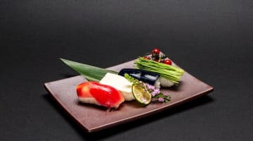 【今日から使えるエロ知識】エロ美しい女体盛り♡ルーツは？モデルは？大人のお遊びを知ろう！のサムネイル画像