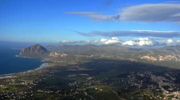 イタリア最大の島シチリア島の魅力まとめ！地中海グルメ・お土産がいっぱい！のサムネイル画像