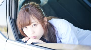 【彼女ドン引き】「彼氏の車がダサい！」と思う車種や内装はこれ！こんな車は女受けは悪いかも？のサムネイル画像