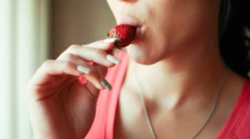 女性のエッチサインを見逃すな！女性がエッチしたい時に送るサイン5選！のサムネイル