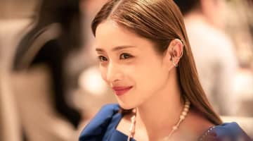 石原さとみのエロ全集！おっぱい・乳首・パンチラ・お尻画像まとめのサムネイル画像