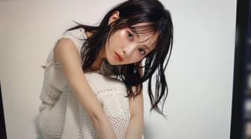 【エチ画像】浜辺美波のエロさ際立つ！セクシーさを感じさせるエロい画像まとめ！のサムネイル画像