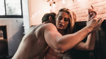 【変態女が告白】すっぴんにぶっかけられるのってあり？濃厚な体験談を紹介！のサムネイル画像
