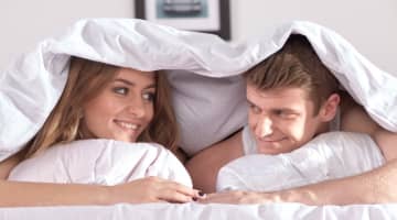 こんなベッドでセックスしたい！エッチに最高なベッドと最悪なベッドとは？のサムネイル