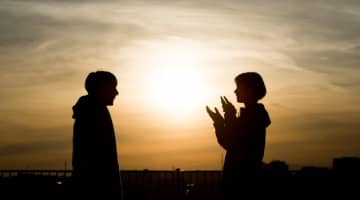 女嫌いの男性の特徴と心理！アプローチする方法を伝授！のサムネイル画像
