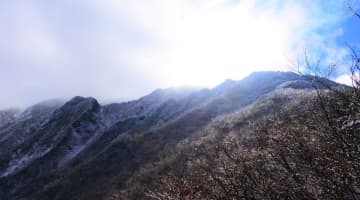 西日本の名峰・大山の登山のコツとは？装備や登山口やトイレの場所もレポート！のサムネイル画像