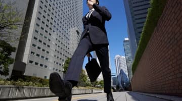 男のちんこを見るにはどうすればいいの!?大興奮のちんこエピソード！のサムネイル画像