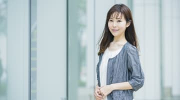 年上の女性好きは甘えん坊？男性が年上女性を好む理由7選！のサムネイル画像