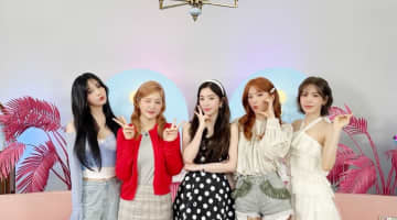 Red Velvet(レッドベルベット) のおっぱいがエロすぎる！おっぱい・下着・乳首などのエロ画像が流出！【2025年最新】のサムネイル画像