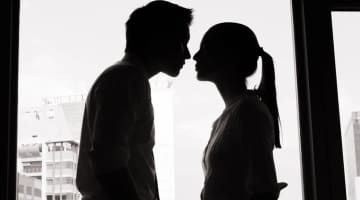 不倫セックスする未婚・既婚別心理10選！ズブズブにハマった私の過激な体験談も暴露します。のサムネイル画像