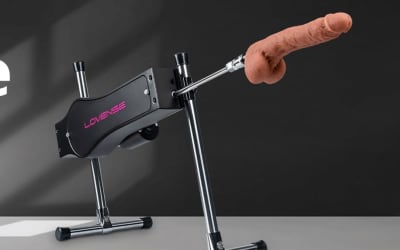 ”LOVENSE Lovense Sex Machine"で本格的なSMプレイもできる！使用レビューと口コミも公開！【2022年最新】のサムネイル画像