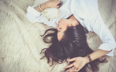 大好きな彼とのセックスでイケないのはなぜ？原因やイキやすくする方法を解説！のサムネイル画像