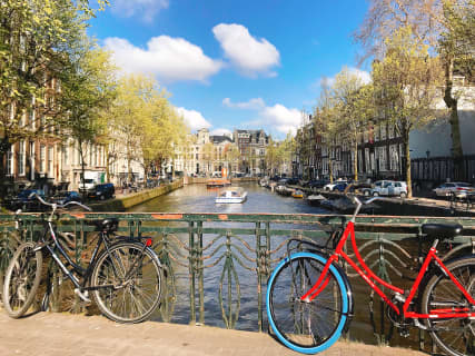 アムステルダムの5大観光スポット！水の都の神秘・芸術で異世界の楽しみを！のサムネイル