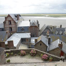 Hotel Les Terrasses Poulardのサムネイル