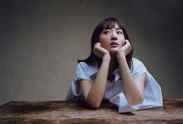 【画像付き】綾瀬はるかの下乳がエロすぎる！巨乳おっぱいで絶対抜ける画像をまとめてみた！のサムネイル