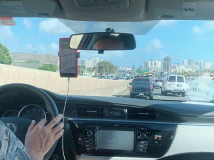 ハワイの移動は配車アプリUberで楽々！乗り方・料金・注意点を経験者が解説！のサムネイル