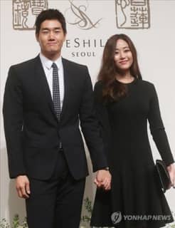 ユ・ジテ＆キム・ヒョジン夫妻に第一子誕生 「胸がいっぱい」│韓国俳優・女優│韓国ドラマ・韓流ドラマ 韓国芸能ならワウコリア｜WoW!korea（ワウ！コリア）のサムネイル