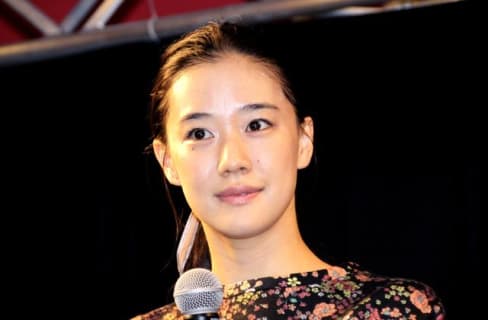 蒼井優のエロ全集！おっぱい・乳首・濡れ場・お尻まとめ | maruhigoodslabo[グッズラボ]のサムネイル