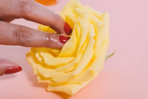 【変態女が解説】スティックのりオナニーが意外と気持ちいい♡家にあるものが♀オナニーグッズに！ | Trip-Partner[トリップパートナー]のサムネイル