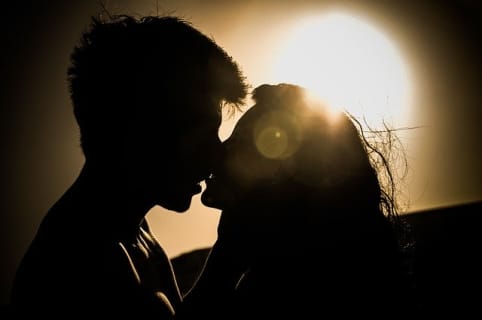 飛行機の座席でセックスできる？スカイセックスの方法と体験談を暴露！ | Trip-Partner[トリップパートナー]のサムネイル