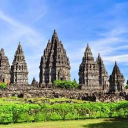 プランバナン寺院群のサムネイル