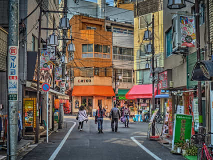 【体験談】大塚のデリヘル”東京美人妻”で花びら大回転！料金・口コミを徹底公開！のサムネイル