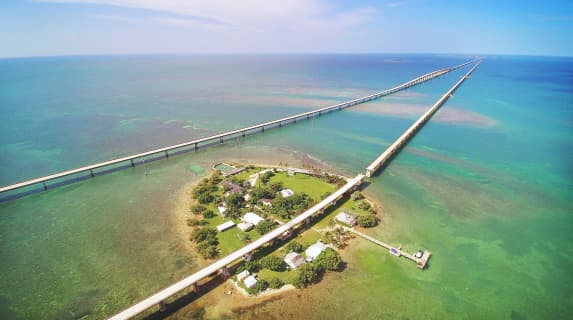 The Florida Keys: Seven Mile Bridge | VISIT FLORIDAのサムネイル