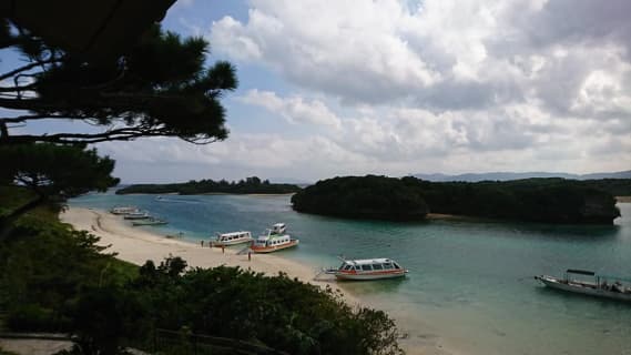 大の旅行好きが実際に買った石垣島のお土産（お菓子・雑貨）10選！お土産屋さん情報も！のサムネイル