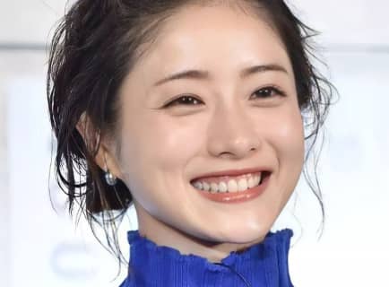 石原さとみ激似AV女優3選！石原さとみとのエロイセックスを妄想させてくれる動画紹介！ | happy-travel[ハッピートラベル]のサムネイル