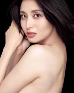 【画像付き】橋本マナミがやっぱりエロい！おっぱいが溢れそうなグラビアからヌードまでのサムネイル