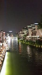 秦淮夜色 - 南京市南京夫子庙休闲街的图片 - TripAdvisorのサムネイル