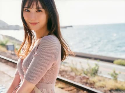 【永久保存版】横乳ヌードやビキニの谷間が抜ける！日向坂46小坂菜緒のおっぱい画像70選 | happy-travel[ハッピートラベル]のサムネイル