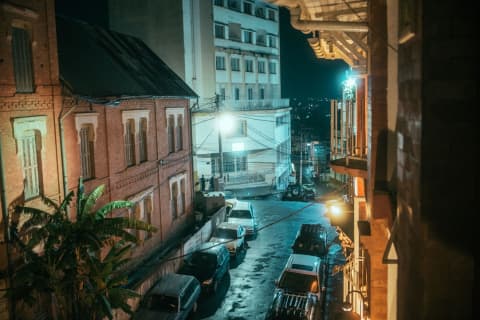 【2020年最新】マダガスカルの風俗は野生的！安全な売春宿・避けたいお店・巨乳美女との濃厚セックス体験談を公開！のサムネイル