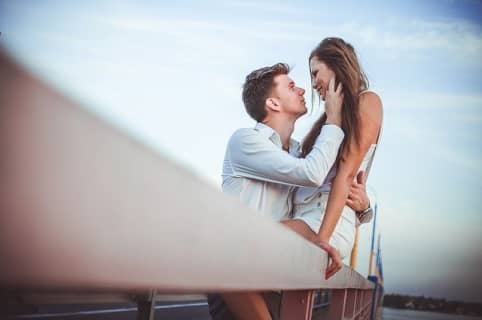 男女別リアルなセフレの人数は平均何人？メリットや増やし方もご紹介！ | happy-travel[ハッピートラベル]のサムネイル