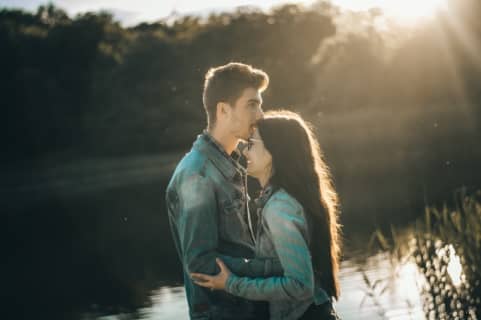 【元ホストが語る】男が低身長女子とセックスしたい理由と萌える女子の特徴を解説！のサムネイル
