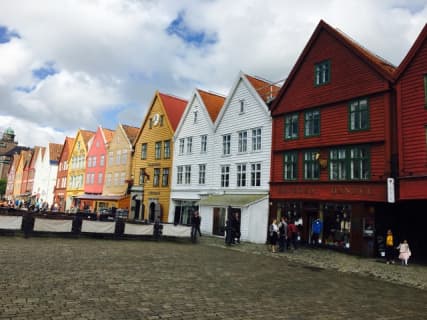 アナ雪のモデル都市・ベルゲンのおすすめ観光スポット8選！ノルウェー第2の都市の魅力を紹介！のサムネイル