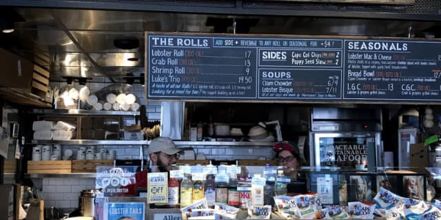 Times Square | Hours + Location | Luke's Lobster | Traceable, Sustainable Seafood.のサムネイル