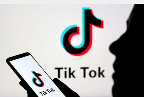 【動画付き】Tiktokはエロ動画の宝庫！巨乳ティックトッカーのエロ動画を紹介！のサムネイル