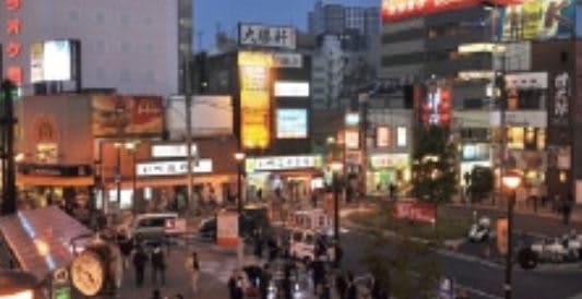 大宮夜の繁華街