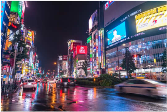 新宿の町並み画像