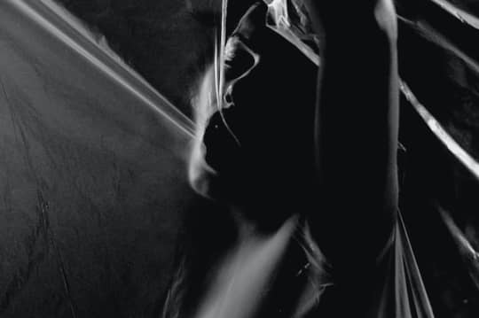 女性
