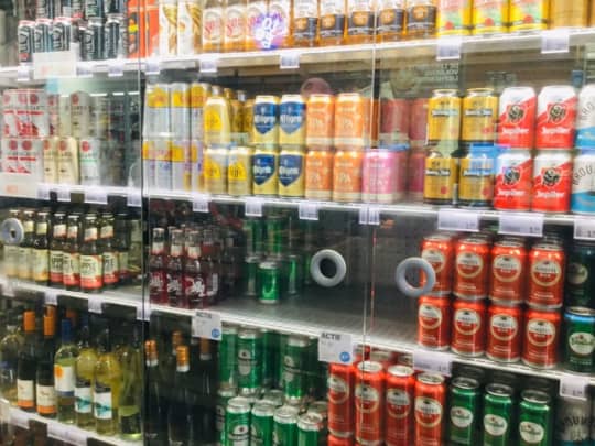 アムステルダムのスーパーのビール売り場