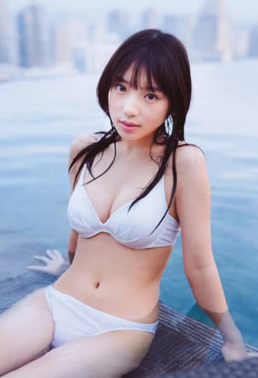 与田祐希 おっぱい