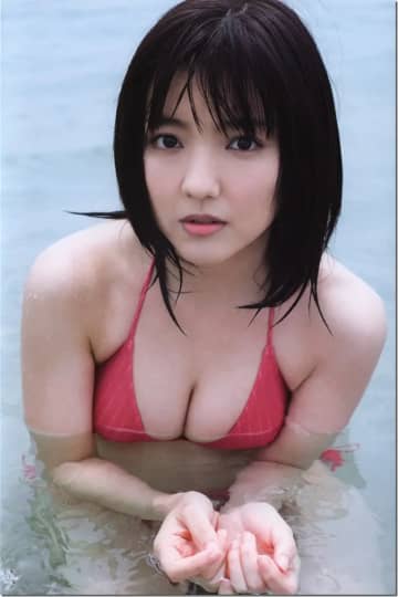 真野恵里菜 おっぱい