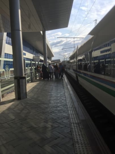 ウズベキスタンのタシケント駅