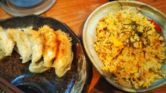 餃子とチャーハン