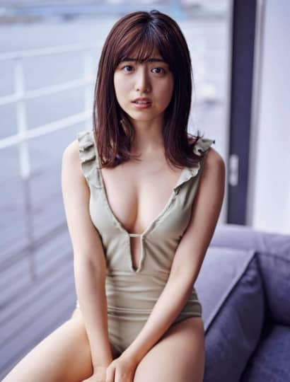 吉田莉桜 おっぱい