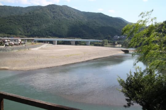 不老庵から肱川の風景