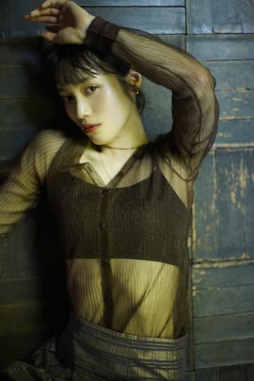 中村ゆりか おっぱい