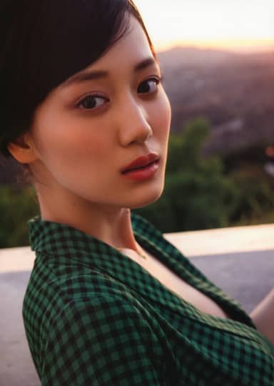 山下美月 おっぱい